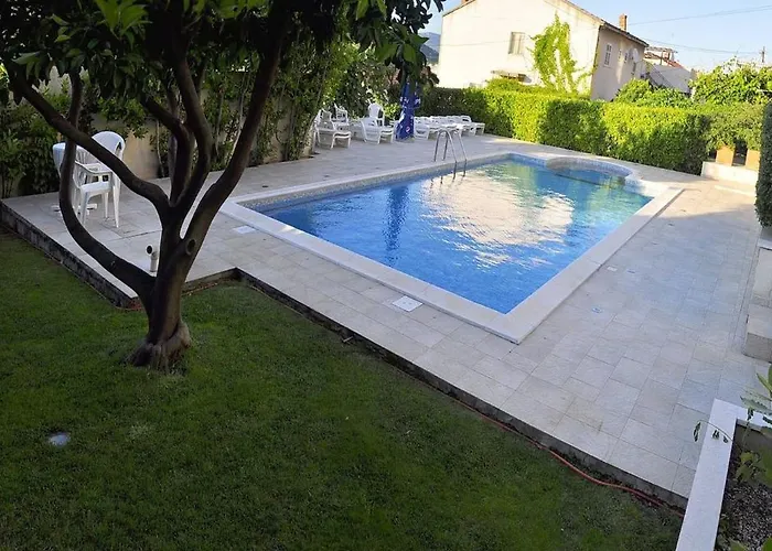 Appartement Cosy With Garden Terrace Trogir