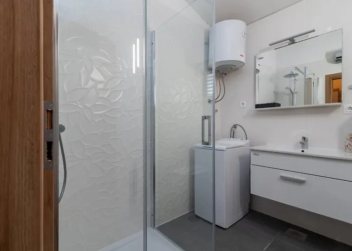 Cosy With Garden Terrace Apartman