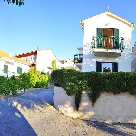 Cosy With Garden Terrace Διαμέρισμα *